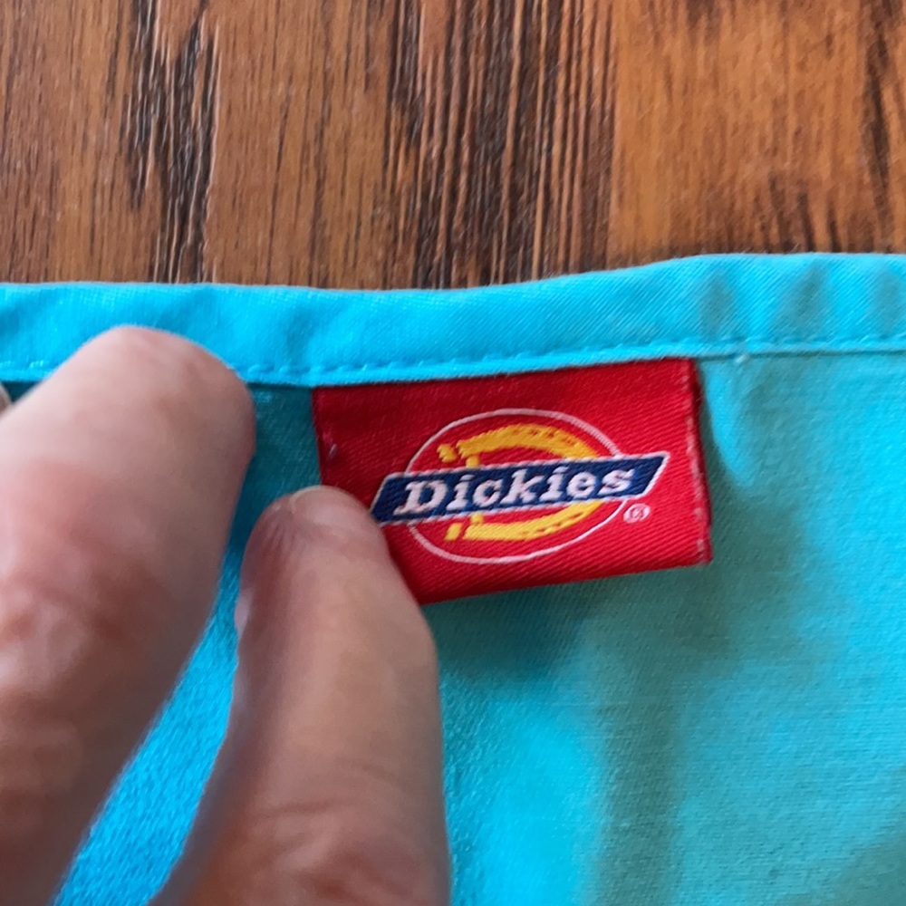 Dickies Scrub Set - Picture 6 of 6